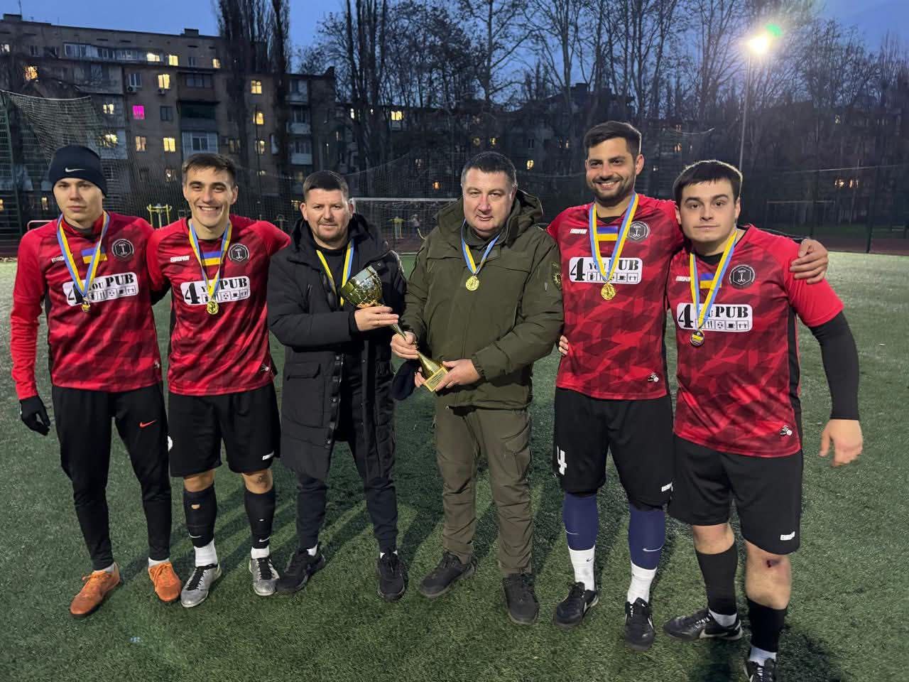 ⚽️ФК «Народна варта» здобула почесний Кубок закриття сезону Ліги Співдружності 6х6 Одеса 2025!🏆