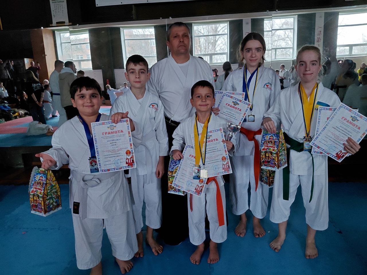 🥋Одеські каратисти серед призерів відкритого турніру до Дня Святого Миколая!💫
