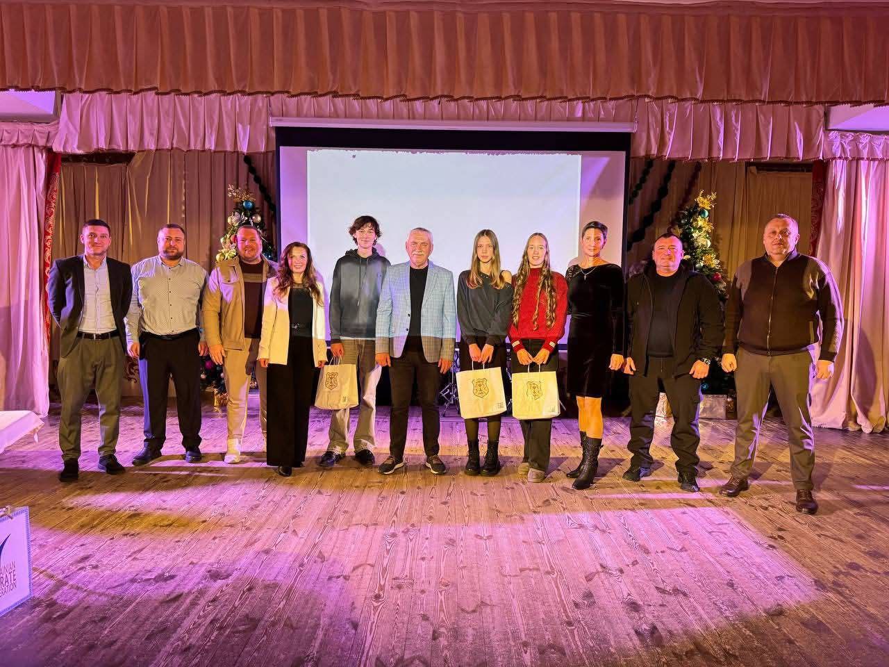 🎄🏆Підсумковий новорічний захід Чорноморської КДЮСШ: рік результатів і перемог