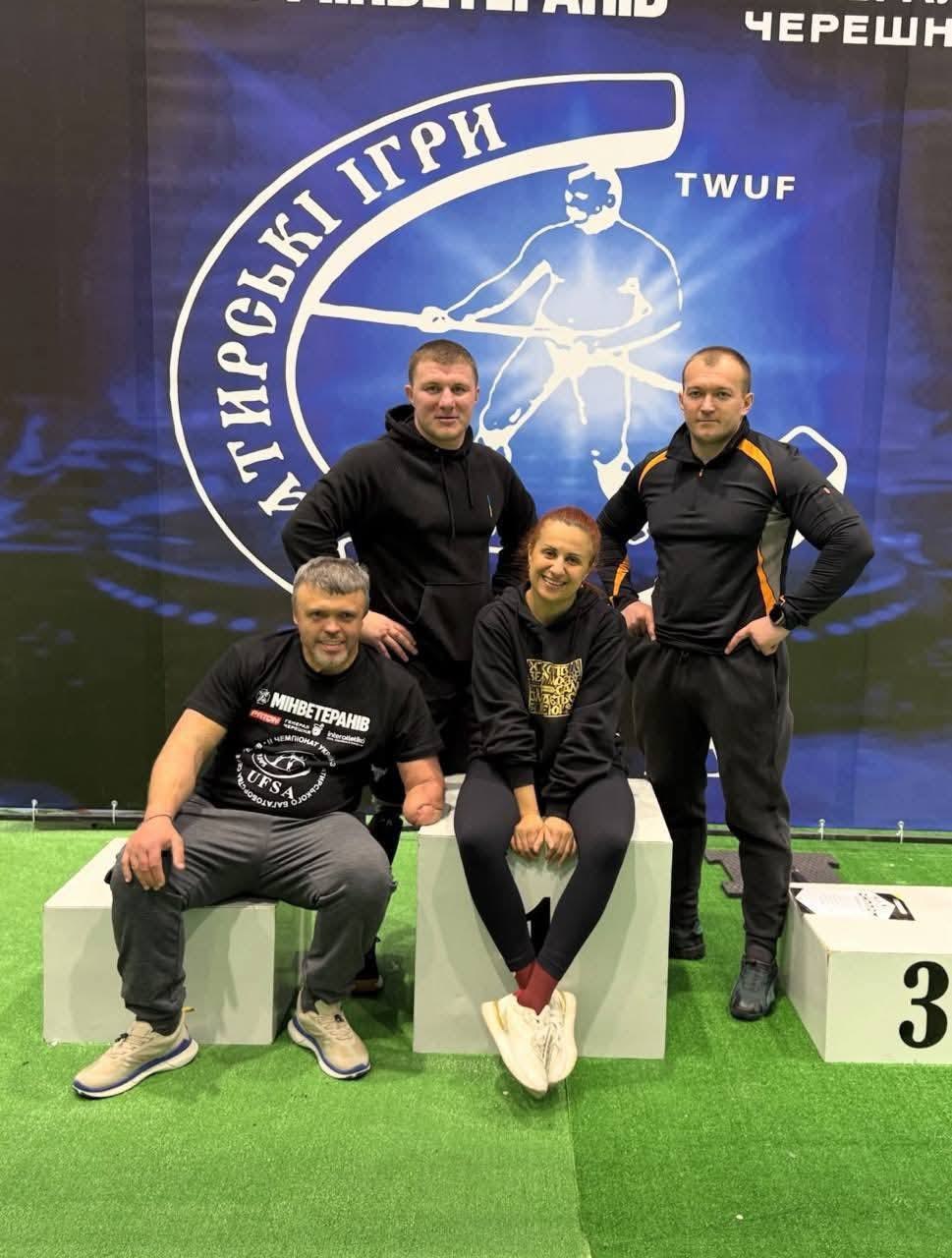 🥇 Ветеранська сила: Михайло Дроботенко виборов перше місце на чемпіонаті України!