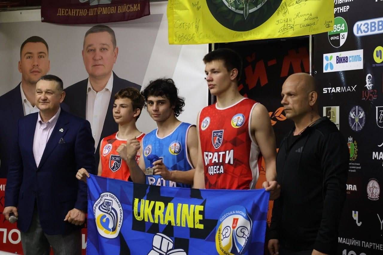 Вітаємо БК ” Брати”