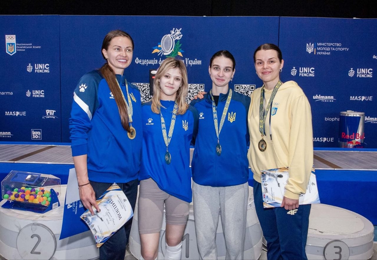 🤺Одеські шаблістки – чемпіонки України третій рік поспіль!