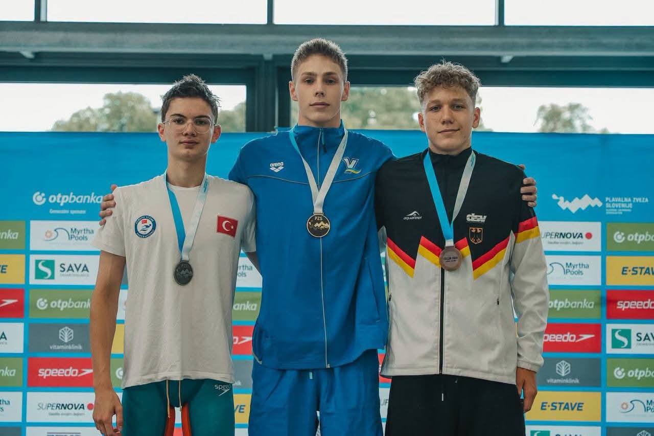 🏊‍♂️Чотири золоті медалі для України: плавець з Одещини підкорив міжнародний турнір